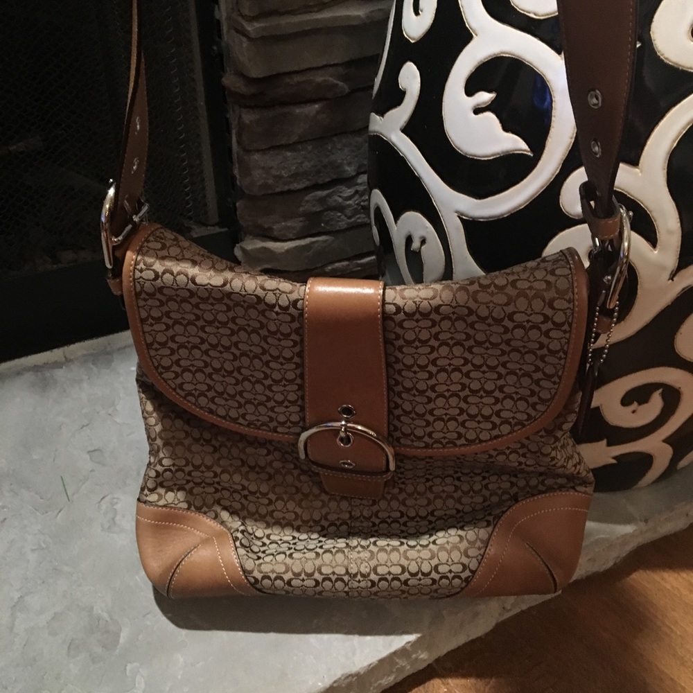 Authentic Coach Handbag - Picture 2 of 4